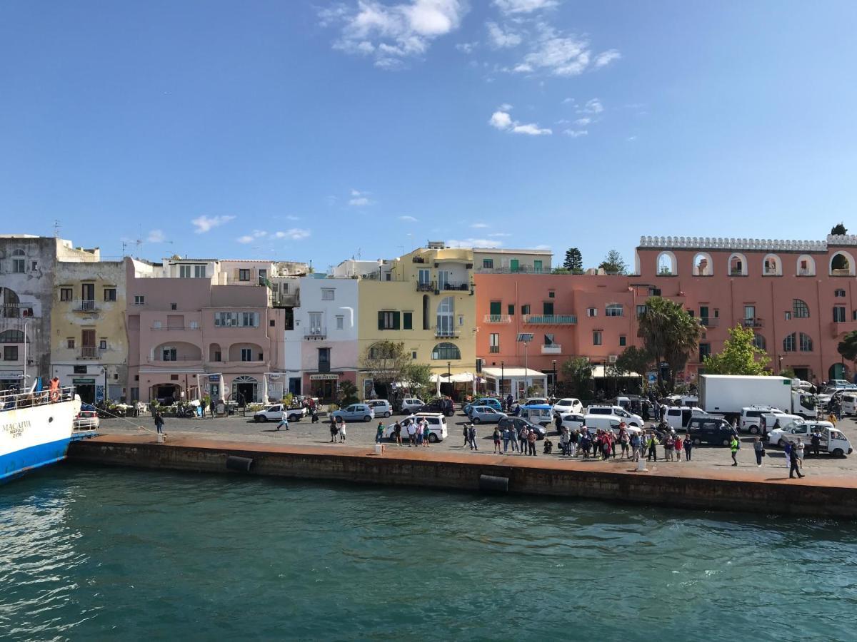 Vento Di Mare Bed & Breakfast Procida Exterior photo