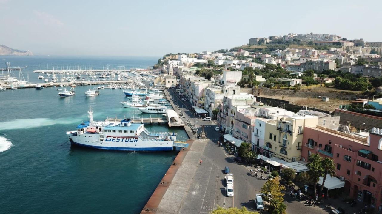 Vento Di Mare Bed & Breakfast Procida Exterior photo